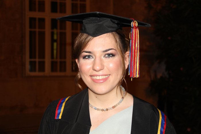 Η πρωτότοκη κόρη του Πύρρου Δήμα αποφοίτησε από το πανεπιστήμιο (εικόνες)