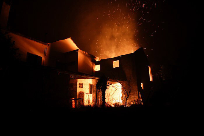 Eθνική τραγωδία στην Πορτογαλία: Στους 57 οι νεκροί από την πυρκαγιά