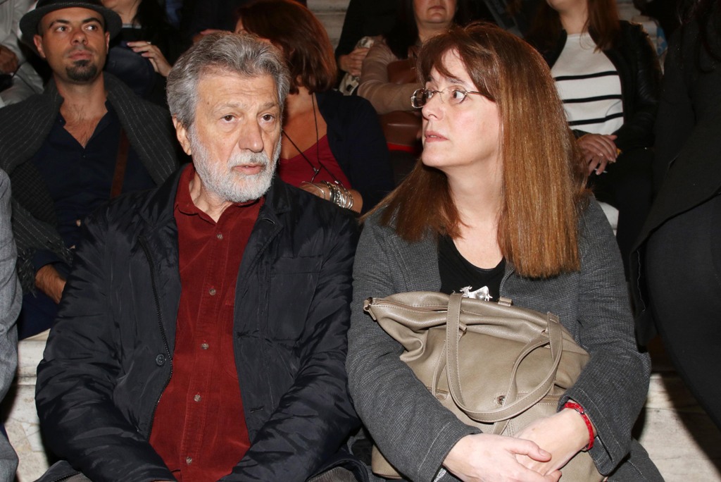 Γιάννης Φέρτης: Δείτε πώς είναι στα 79 του – Βραδινή έξοδος με τη σύζυγό του (εικόνες)
