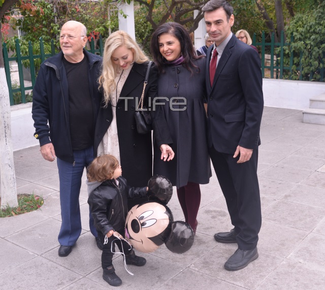 Φαίη Ξυλά – Κωνσταντίνος Γιαννακόπουλος: Βάφτισαν σε στενό κύκλο τον γιο τους! (εικόνες)